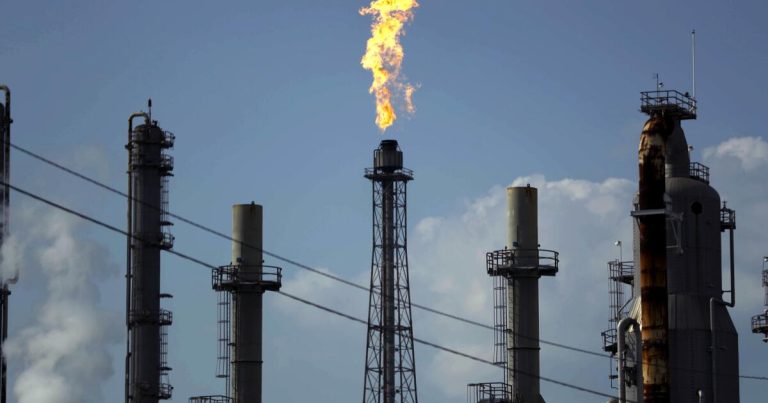 Trump says Texas will get first new oil refinery in U.S. in 50 years