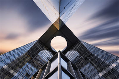 The Chongqing branch of Pacific Life Insurance has been fined 500,000 yuan, with the responsible individuals collectively fined 350,000 yuan.