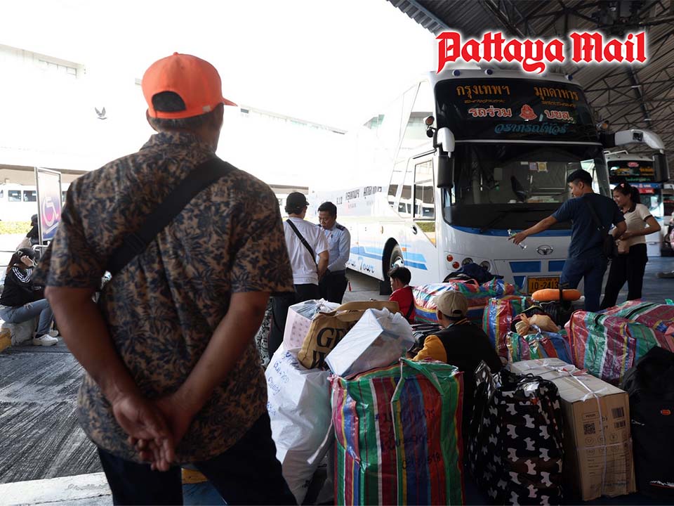 Songkran exodus peaks as crowds flood Bangkok’s Mo Chit Bus Terminal