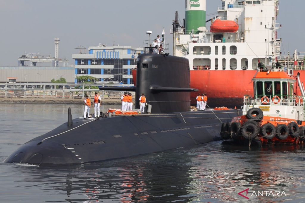 Indonesian Navy hosts three Pakistani combat fleet in Jakarta