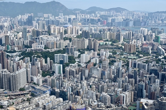 UBS Forecasts Hong Kong Home Prices to Rise Up to 10% in 2026