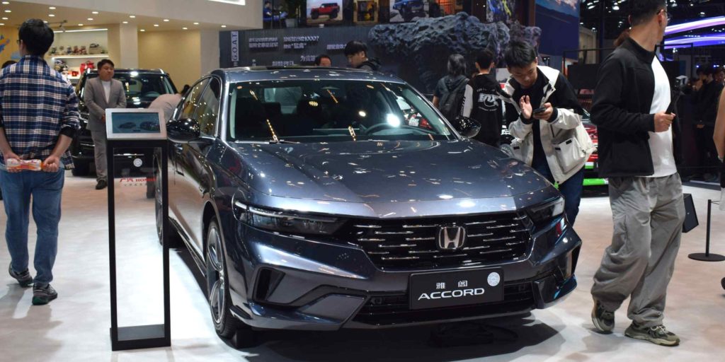 Honda and Toyota see sharp Chinese sales drops as competition heats up