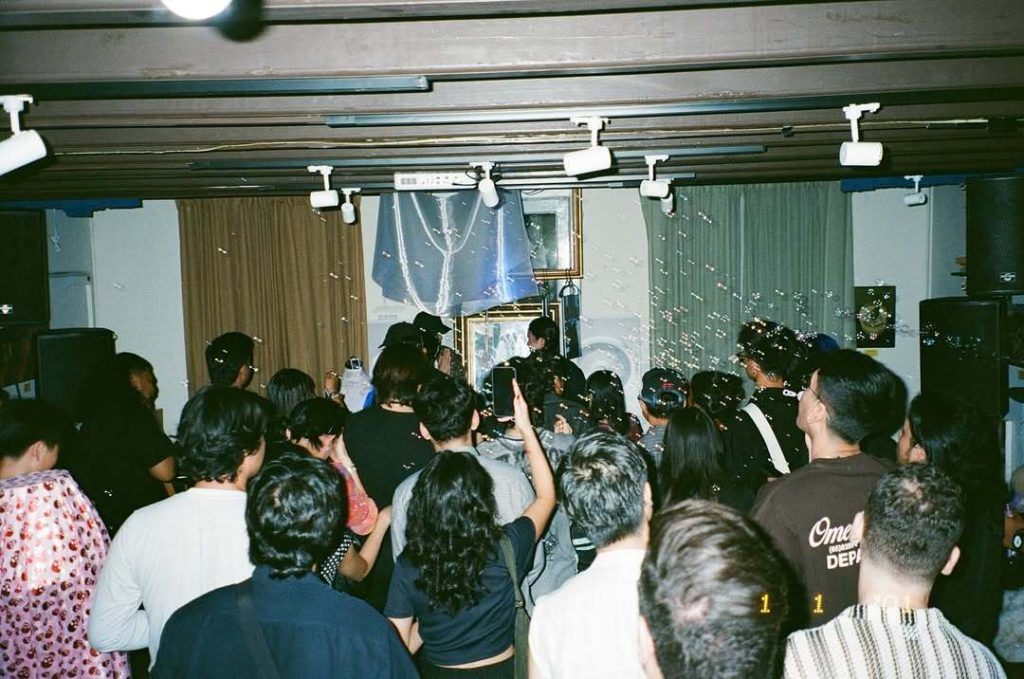 Sweat through Singapore’s underground radio scene at HORN Bangkok | HORN