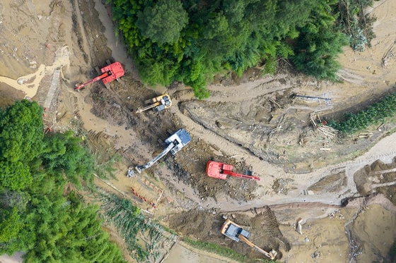 Chongqing Landslides Kill Nine as Extreme Rain Batters Southwest China
