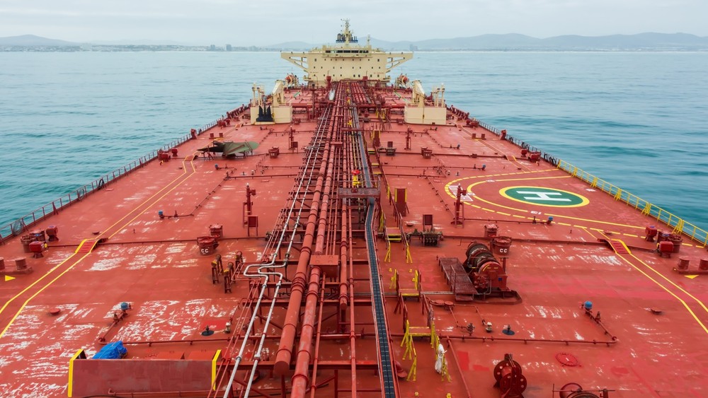 Japan-Bound Oil Tanker Clears Strait of Hormuz Amid Iranian Crackdown