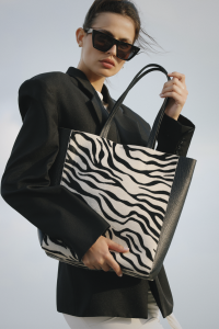Streets Ahead Launches Luxury Handbag Collection Rooted in Italia