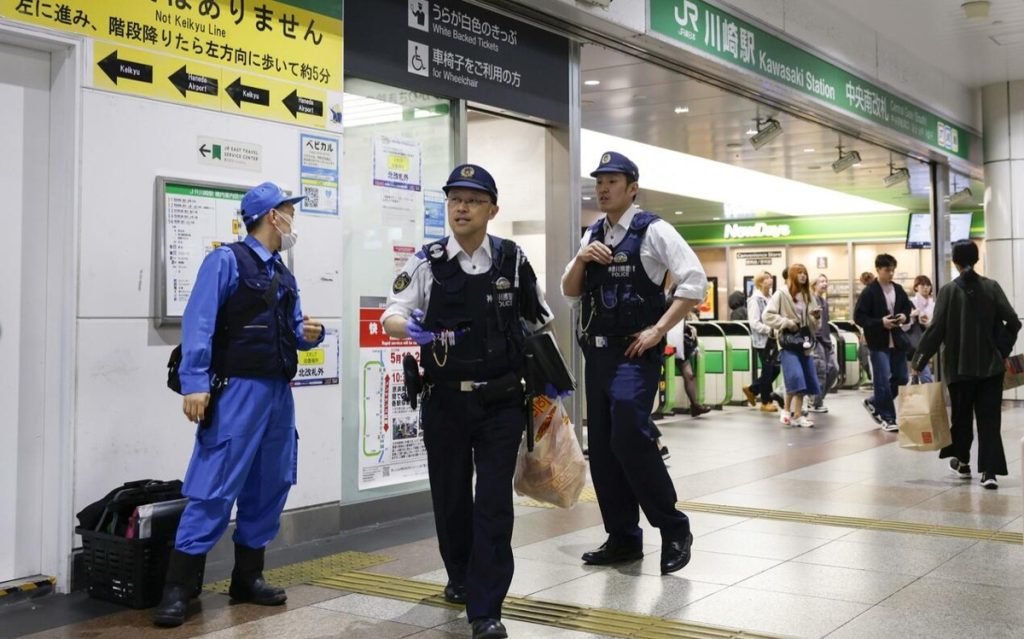 Family hospitalized after suspected spraying incident on JR train in Japan