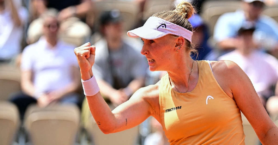 Teichmann topples world No. 10 Muchova; Swiatek cruises into 4th round – Dubai Eye 103.8