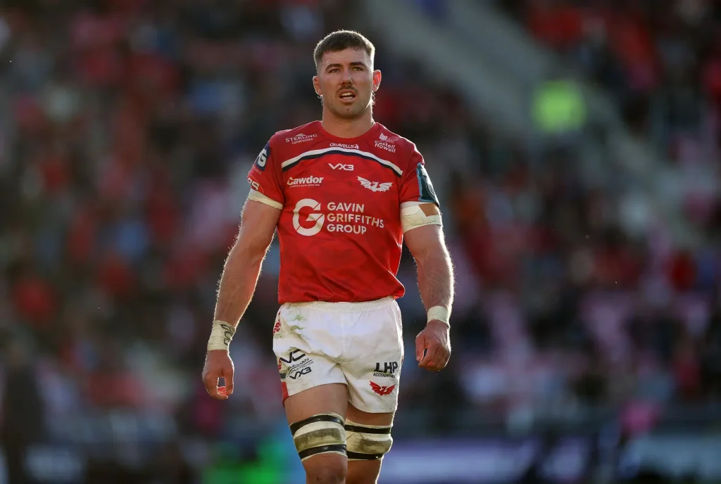 Scarlets forward Max Douglas to leave club for move to Japan