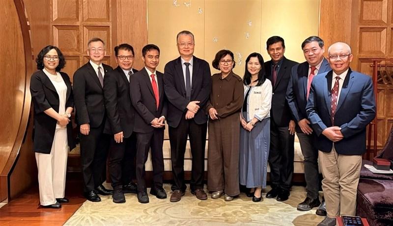 Indonesian university delegation visits Taiwan