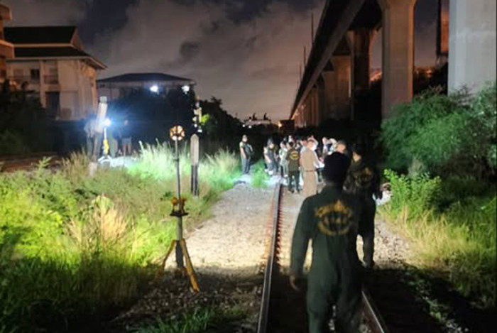 Bangkok Post – Motorcyclist killed by train at informal crossing in Bangkok