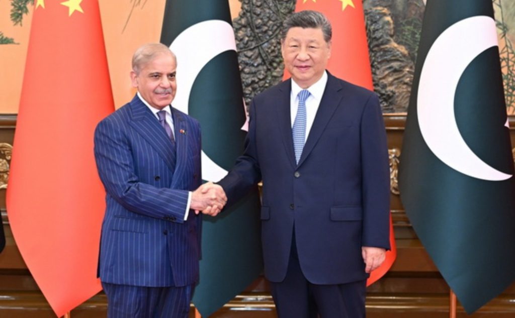 China and Pakistan reaffirm rock solid friendship and common striving for peace
