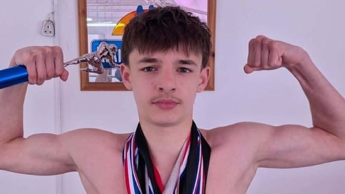 The Huddersfield teenager dreaming of stadium fights in Bangkok by age 18