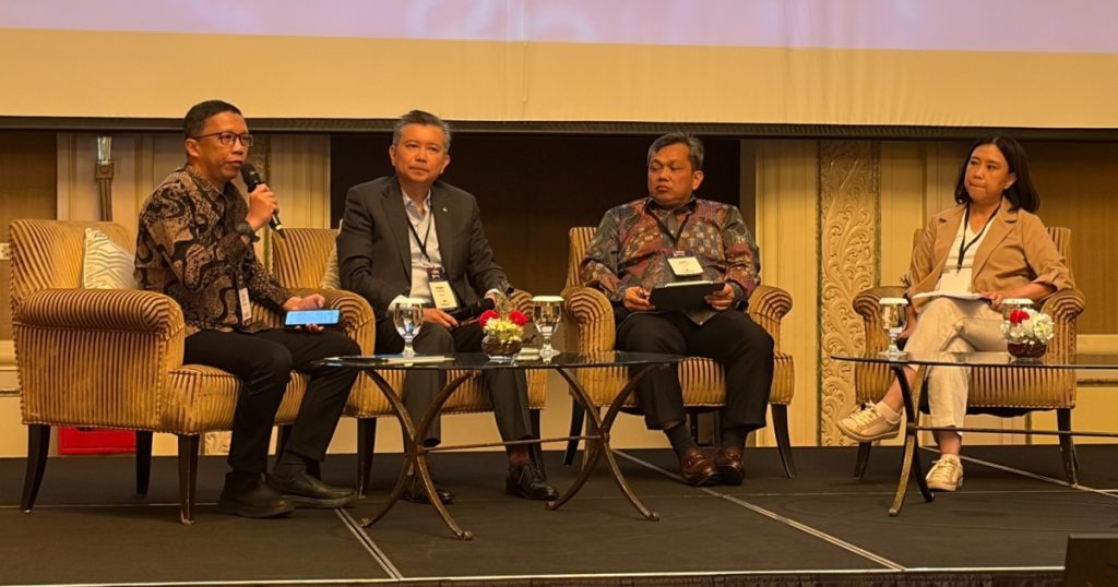 Indonesian banks pursue SMEs, emerging affluent in fintech battle
