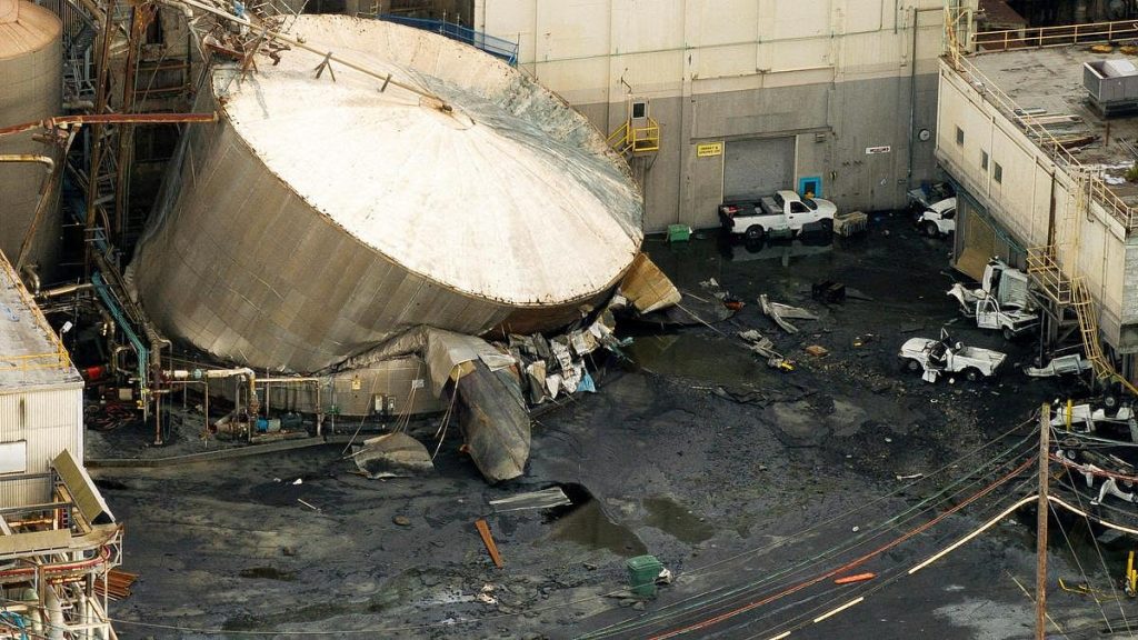 US chemical spill death toll rises to 11