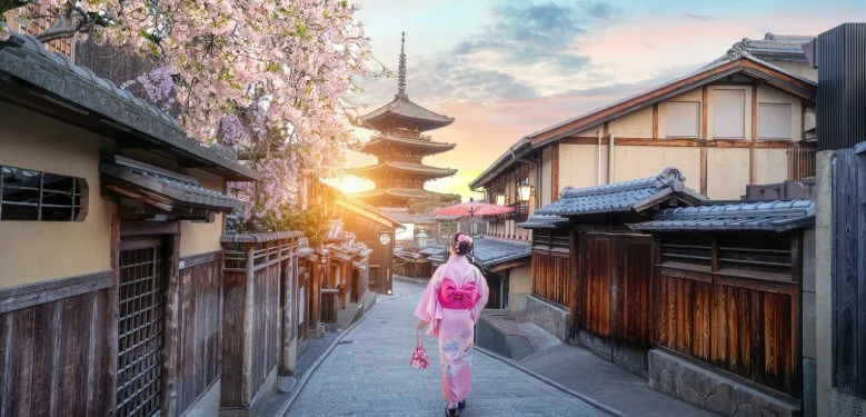 High-spending Western tourists lift Japan hotel rates to record high as Chinese arrivals fall