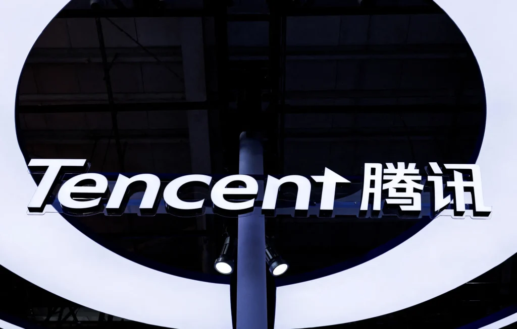 China investors turn sellers of Hong Kong stocks in rare reversal