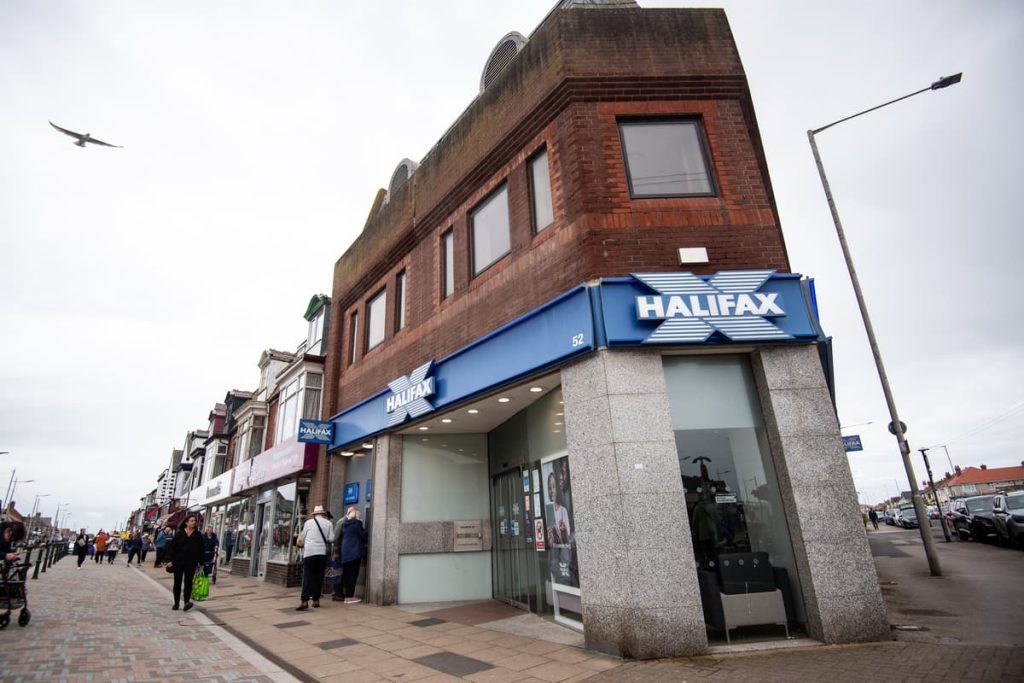‘I’ll fight for a banking hub’