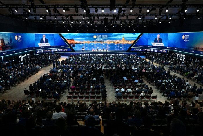 Bangkok Post – Ukrainian drones fly over Putin’s showcase forum