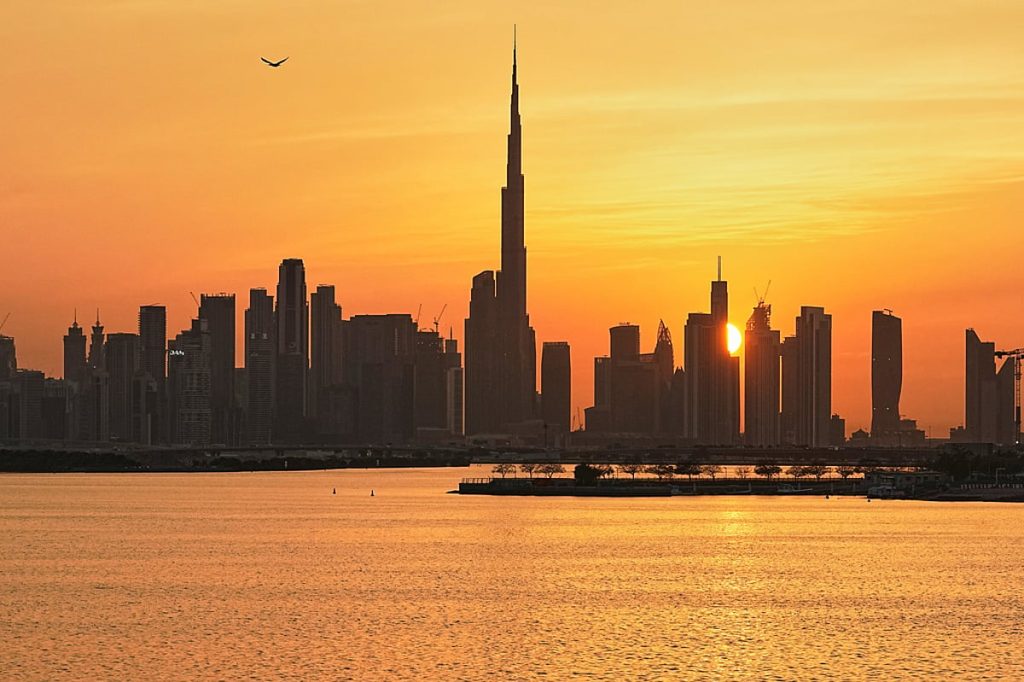 Will Dubai Bring Back Its Four-Day Summer Work Week in 2026? Flexible Hours, Midday Work Ban and Quality of Life Strategy Explained