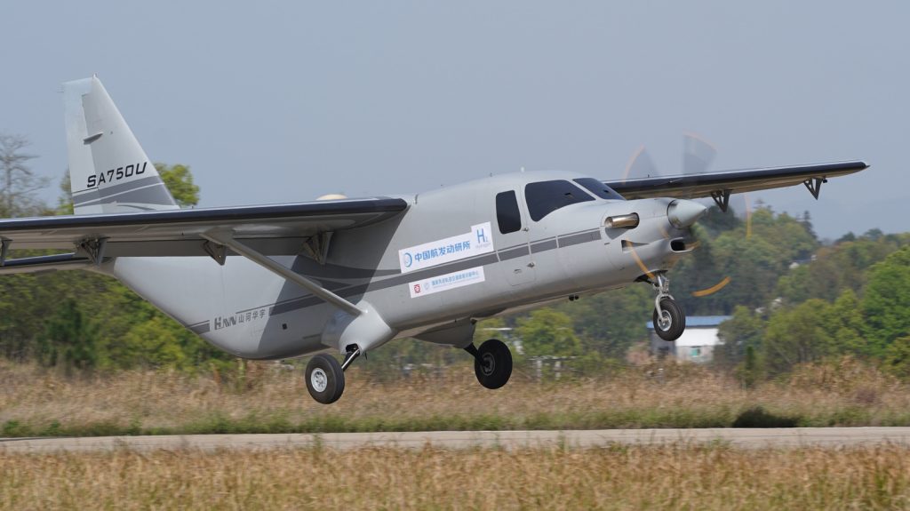 China’s Hydrogen-Powered Plane Might Be The Answer To The Oil Crisis