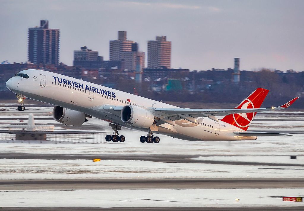 Flight Friday: Turkish Operators Outpace Eastern Europe Despite Smaller Fleet
