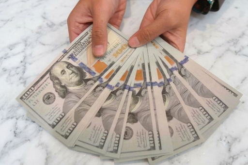 Bond sell-off deepens despite emergency rate hike