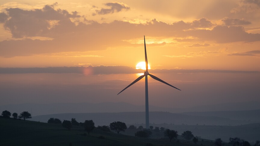 World’s 1st wind-powered underwater data center in China
