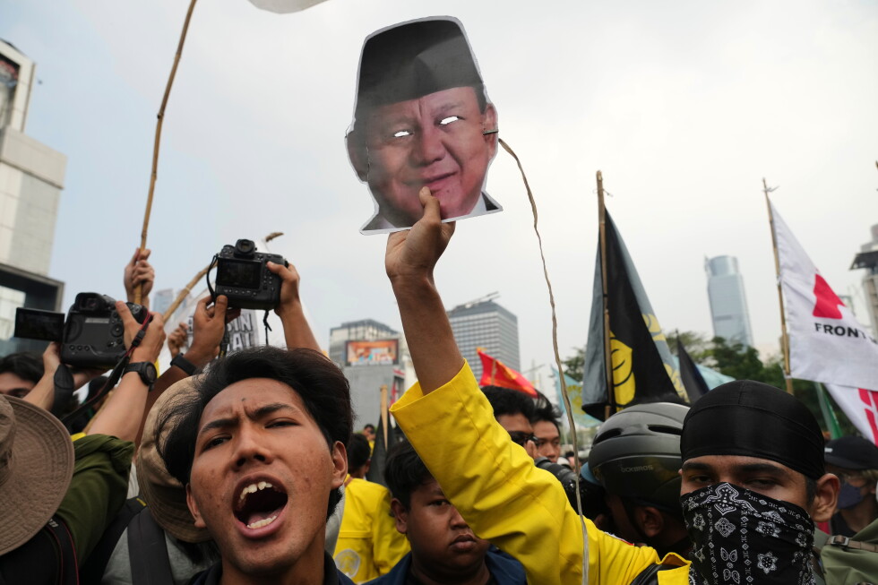 Indonesian students rally for lower fuel and food prices