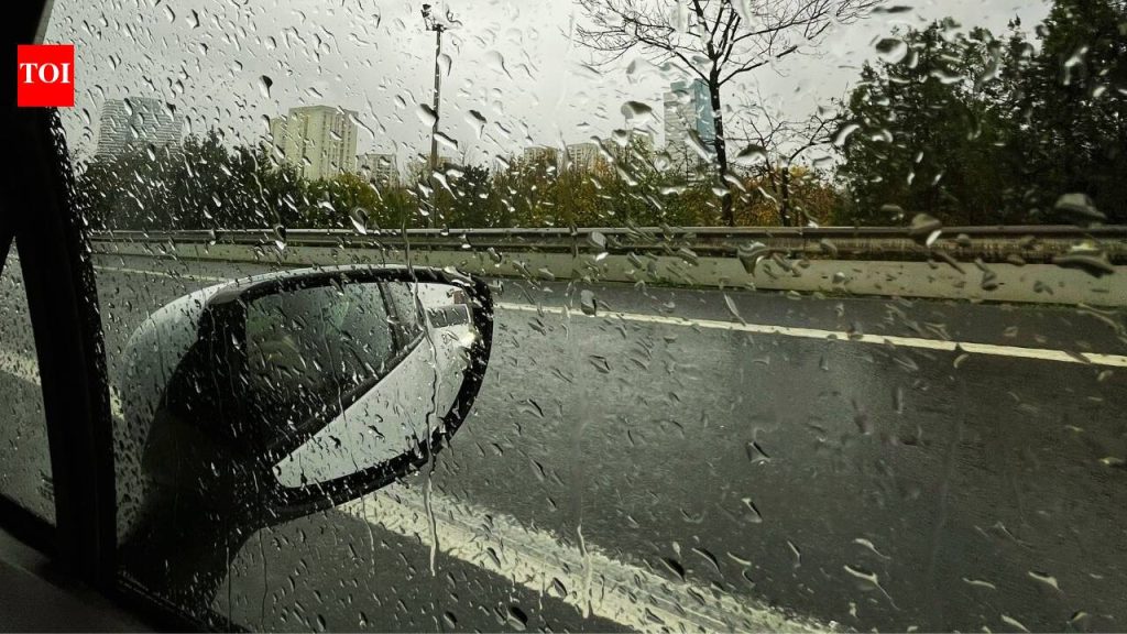 Monsoon travel alert: Delhi on rain watch; heavy showers and thunderstorms spread across these Indian states |