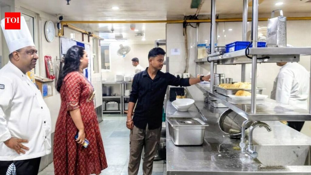 BMC teams inspect eateries & manufacturing units, collect 14 suspected food samples | Bhubaneswar News