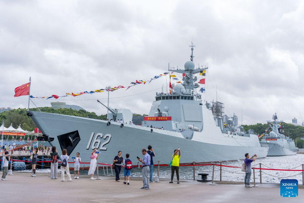PLA Navy fleet opens to Hong Kong and Macao residents and students-Xinhua