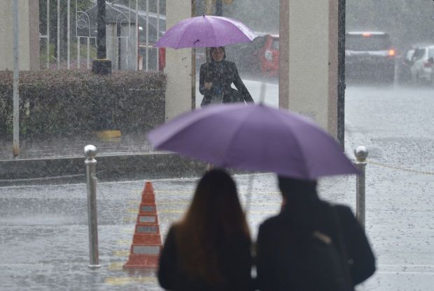 Thunderstorms, heavy rain to hit nine states till 1am