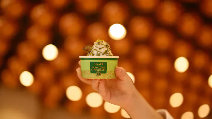 International Ice Cream Desserts: The Lindt Dubai Style Sundae Has Viral Chocolate…