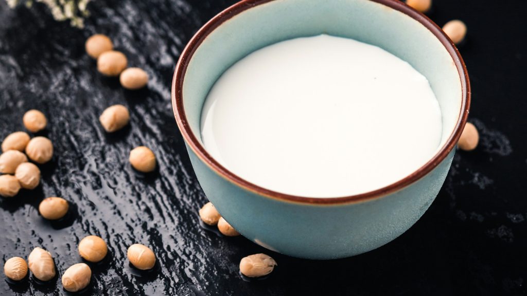 Industry alliance presents new research and guidance on microbial safety in alt-dairy drinks