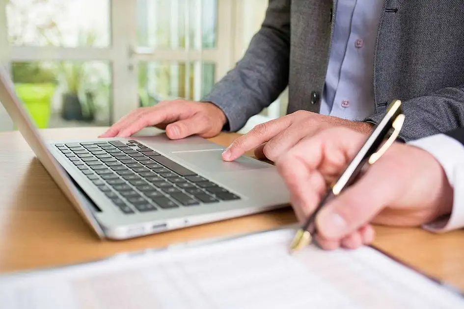 Can UAE employers refuse annual leave extension? Know your legal rights, risks