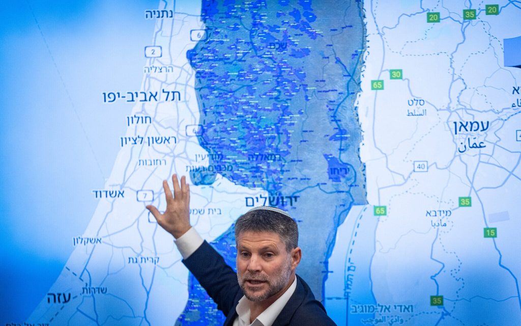 Israel acts to ease Palestinian banking crisis it helped create, but is it moving too late?