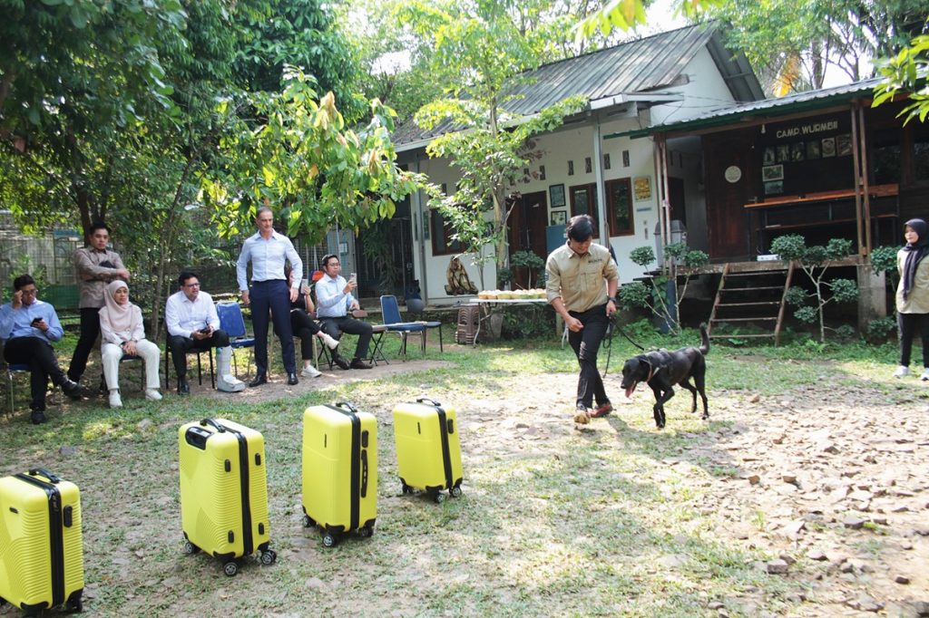 Indonesia’s Ministry of Forestry, WCS Indonesia, and CMA CGM Strengthen Logistics Partnership to Combat Illegal Wildlife Trade