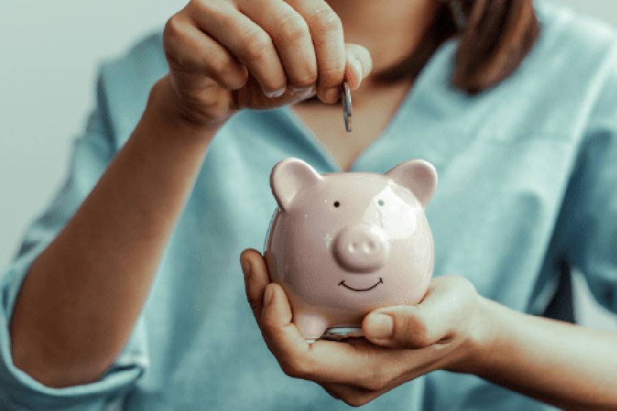 Hong Kong woman’s financial anxiety eased after netizens define true wealth at age 30