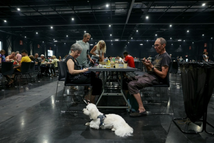 Bangkok Post – Thousands shelter from devastating fires in Bordeaux