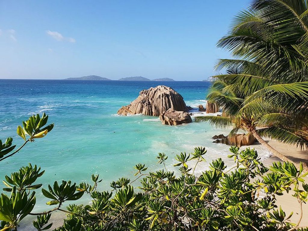 Seychelles from UAE: Visa-Free Travel Guide, Budget Costs, Best Islands and Free Things to Do