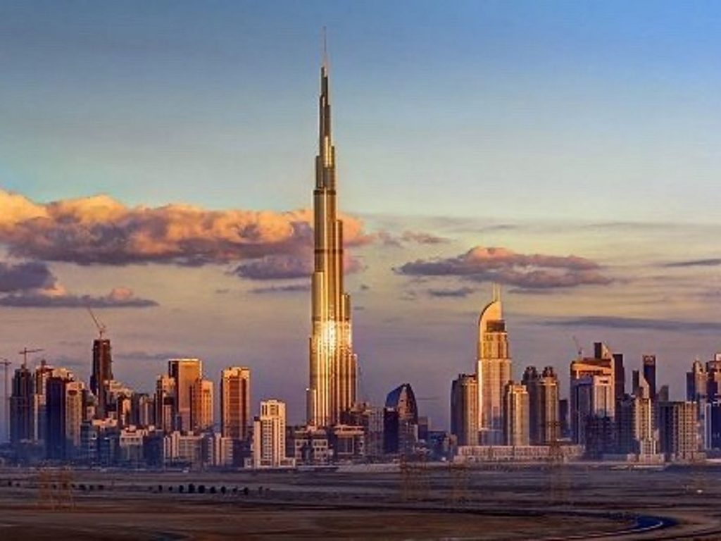 UAE weather forecast: Temperatures to hit 49°C before cooler spell, fog risk and chance of rain
