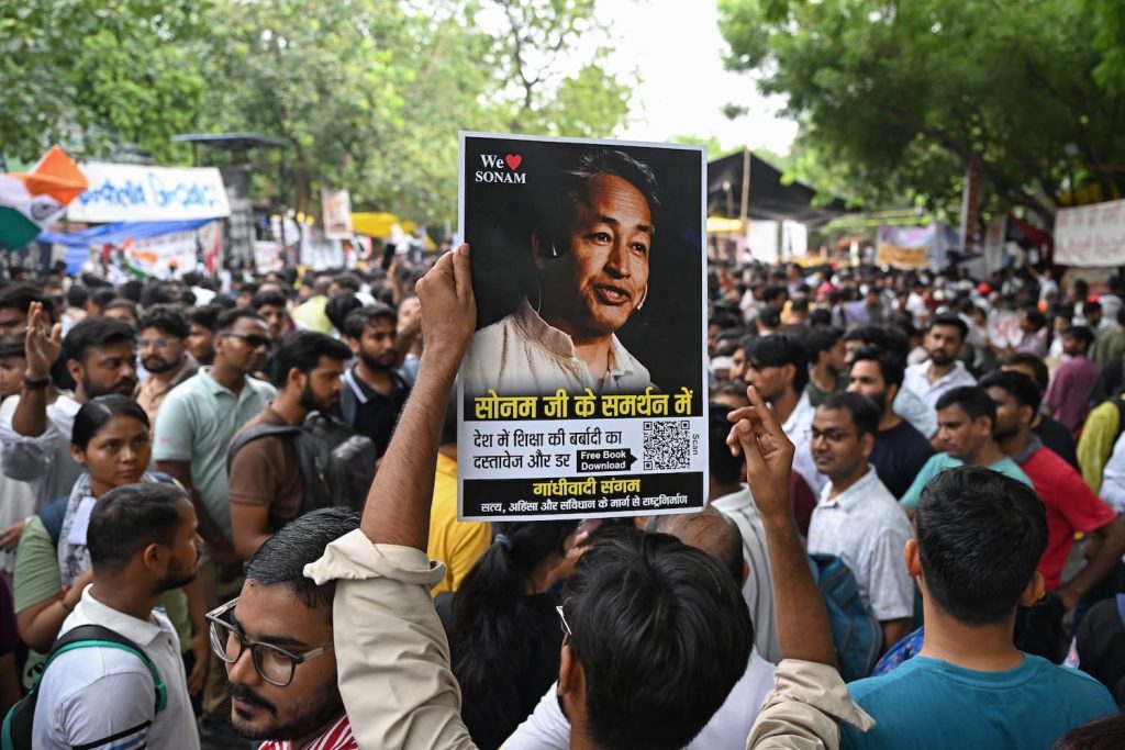 India: Why a Hunger Strike Is Rallying Cockroach Protesters