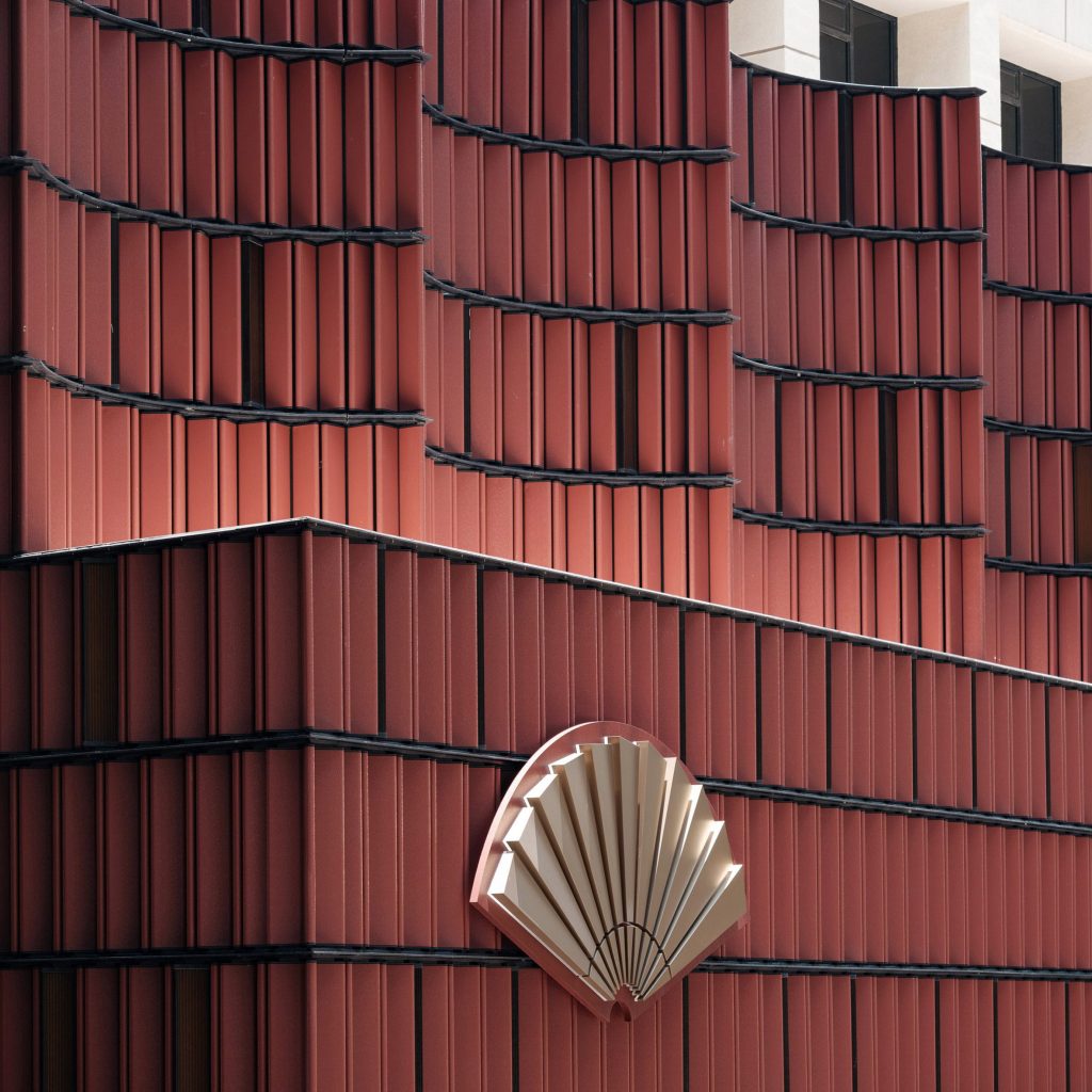 Neri&Hu Transforms Hong Kong’s Mandarin Oriental With Dynamic Terracotta Facade