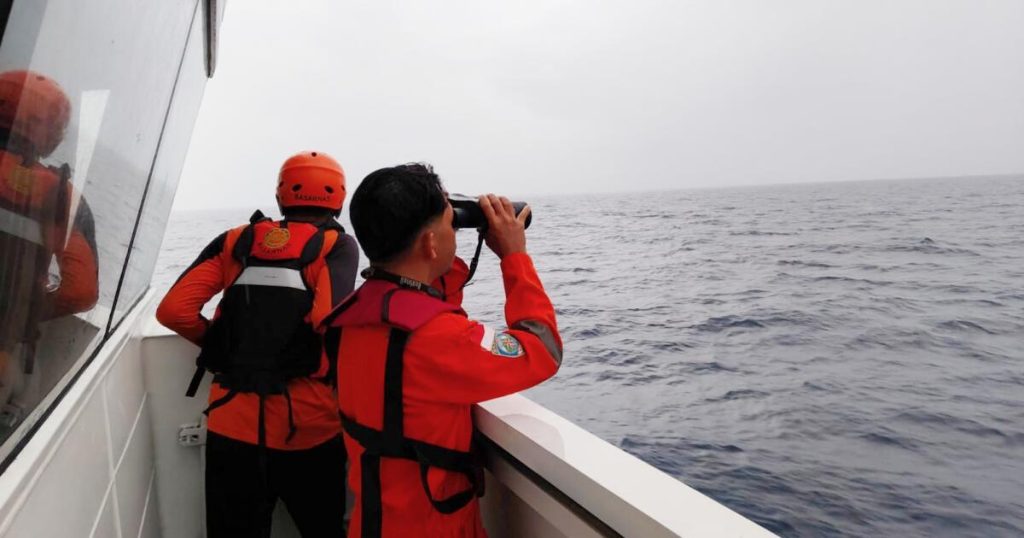 Rescuers in Indonesia find mother-and-son survivors from sunken boat