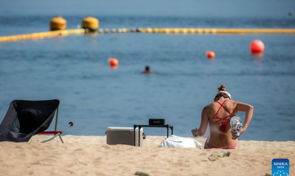 Hong Kong hits record 36.9 degrees Celsius