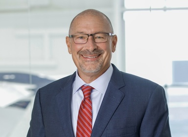 Rohloff Takes Over From Draper at Textron Aviation