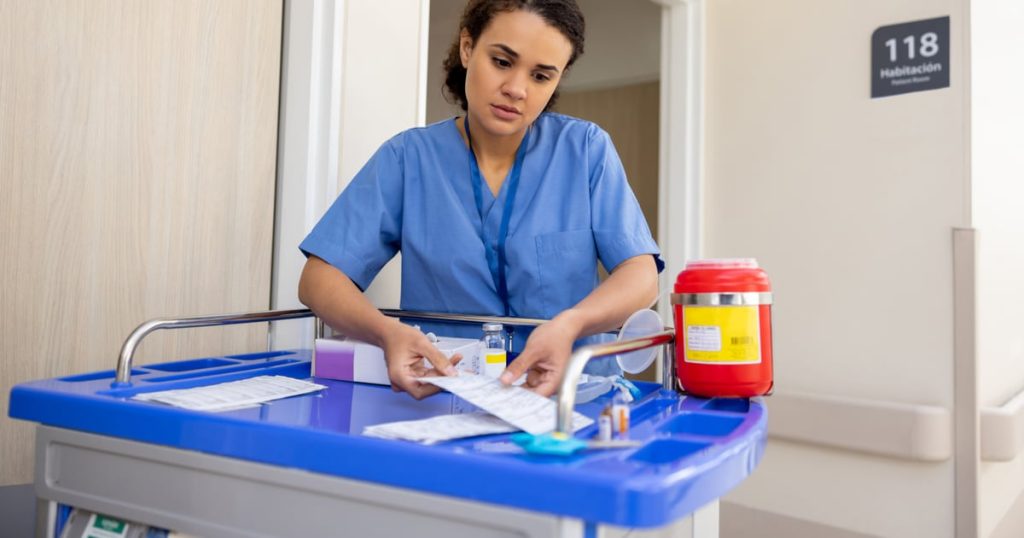 How Automated Dispensing Machines Impact Healthcare Packaging