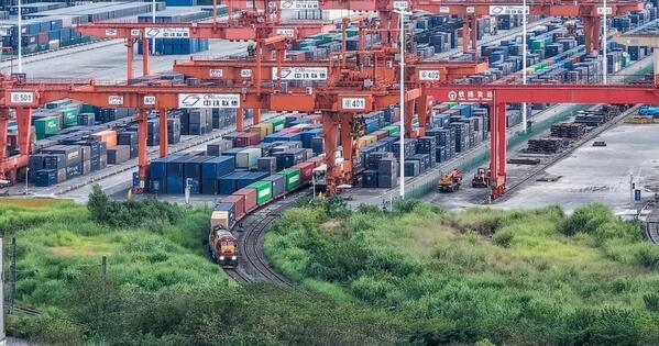 Chongqing leverages location advantages to develop logistics network in SW China