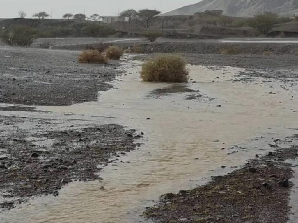 UAE weather: Unsettled conditions and rain chances persist through Thursday